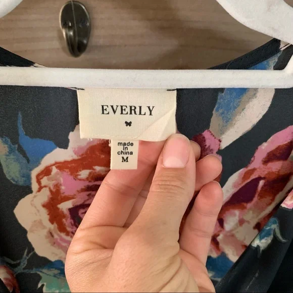 Everly Floral Wrap Dress - Picture 4 of 5